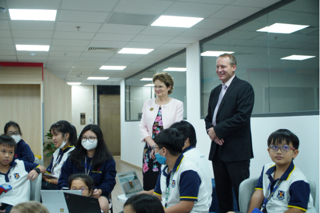 南オーストラリア州知事はスコッチ AGS の学生に感銘を受けています - 写真 2.