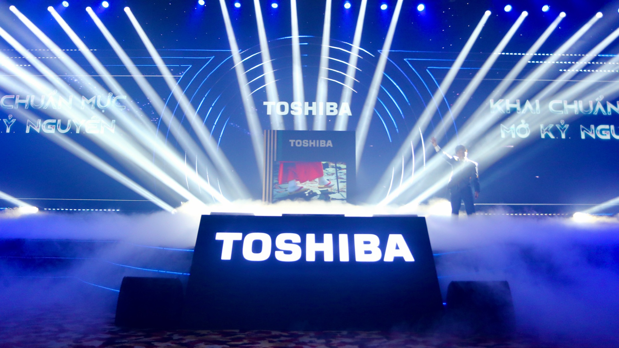 TV OLED Toshiba thế hệ mới diện kiến người dùng trước thềm FIFA World Cup  Qatar 2022
