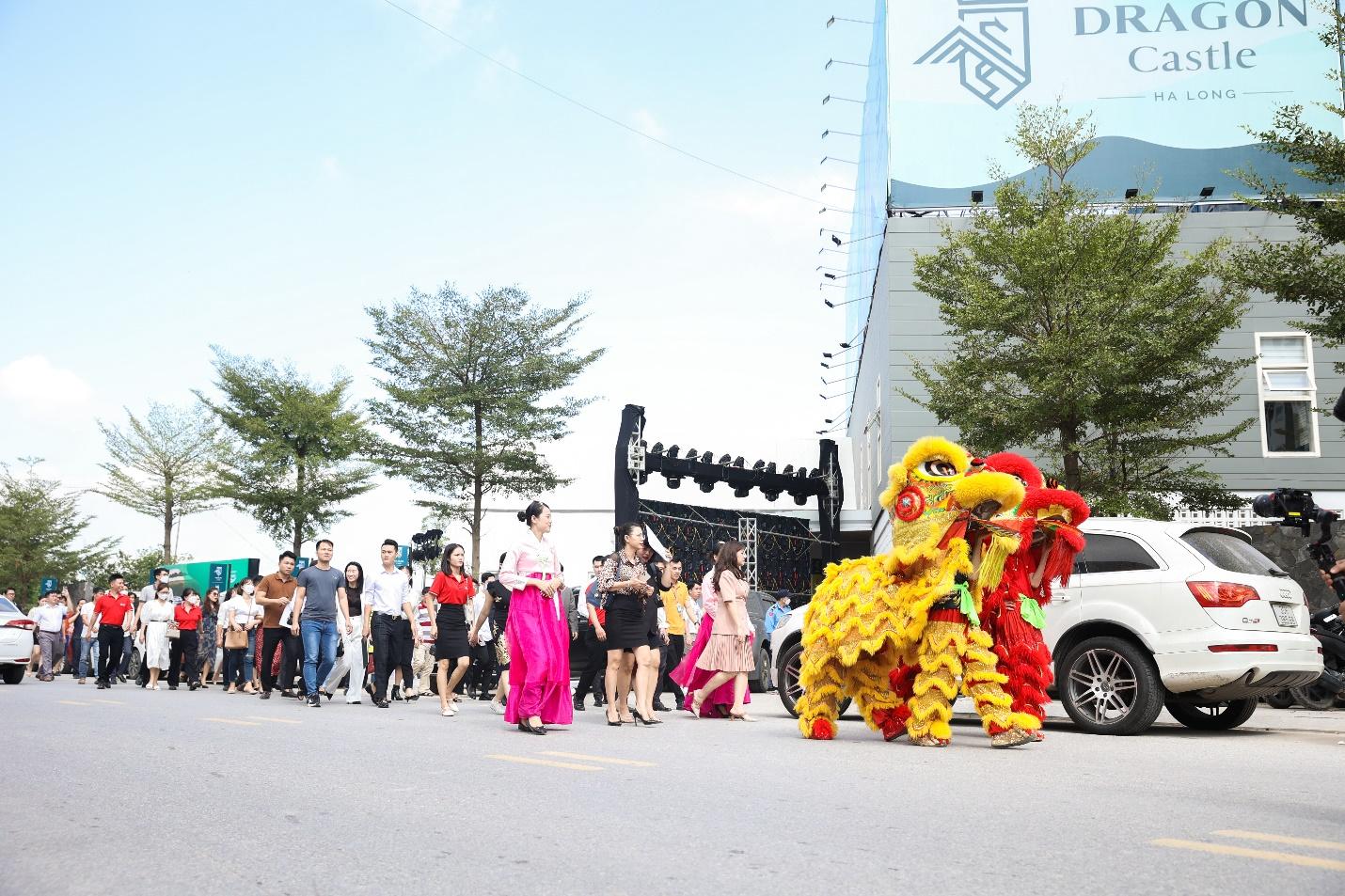 Căn hộ mẫu The Dragon Castle Hạ Long chinh phục khách hàng - Ảnh 2.