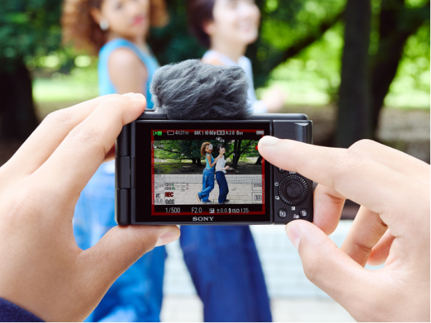 Sony ra mắt siêu phẩm máy quay ZV-1F dành cho người sáng tạo nội dung - Ảnh 2.