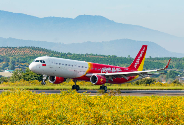 Đón mùa lễ hội cuối năm, Vietjet tặng ngay voucher đến 500.000 đồng cho tất cả khách hàng - Ảnh 3.