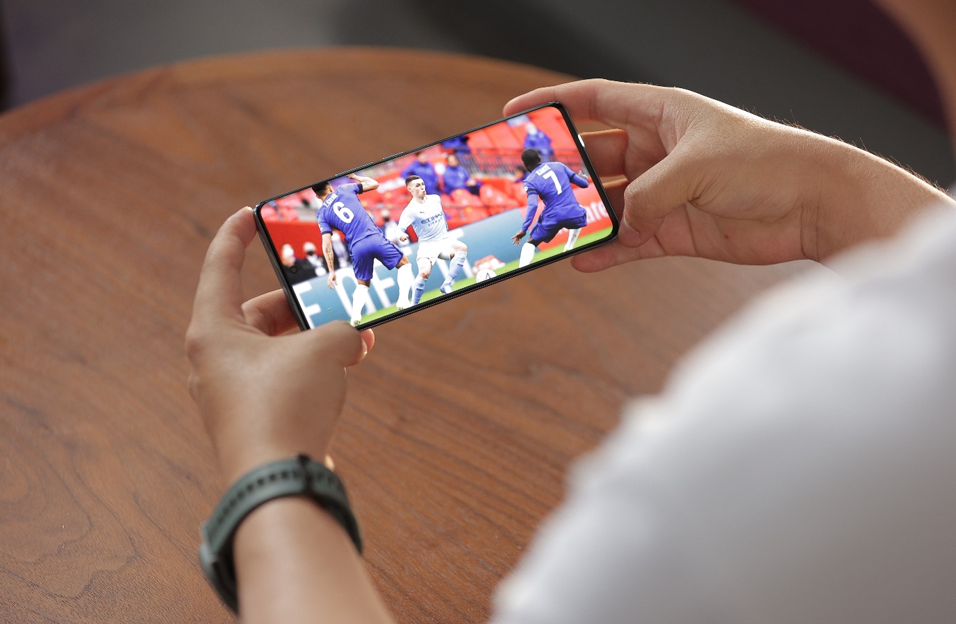 Với vivo V25 Pro - mỗi trận cầu World Cup đều là một trải nghiệm giải trí khó quên - Ảnh 2.