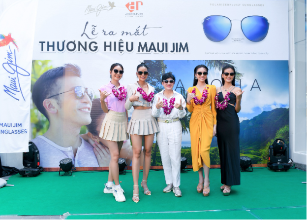 Hoa hậu Hà Kiều Anh, Ngọc Châu đến chúc mừng AR GROUP trở thành đại diện chính thức của thương hiệu mắt kính Maui Jim tại Việt Nam - Ảnh 1.