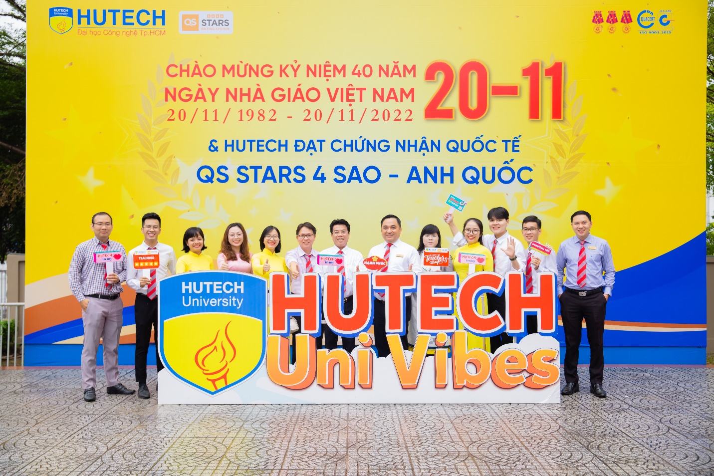 HUTECH được công nhận đạt chuẩn quốc tế QS Stars 4 sao với ưu thế vượt trội về chất lượng giảng dạy và việc làm của sinh viên - Ảnh 2.