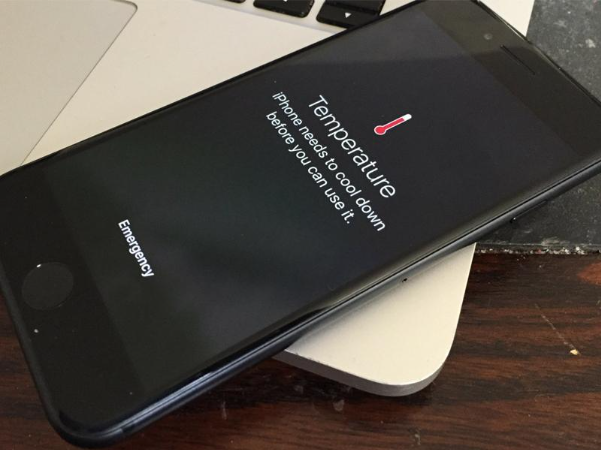 Cảnh báo iPhone bốc cháy vì thay pin lô gây nguy hiểm cho người dùng - Ảnh 4.