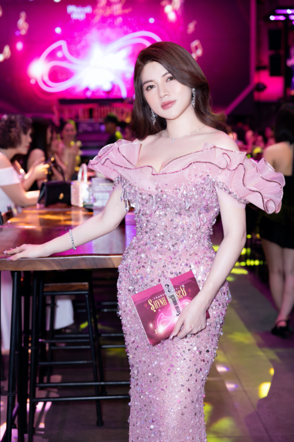 Hoa hậu Thiên Ân ấn tượng với sự thành công của thương hiệu Shynh House - Ảnh 2.