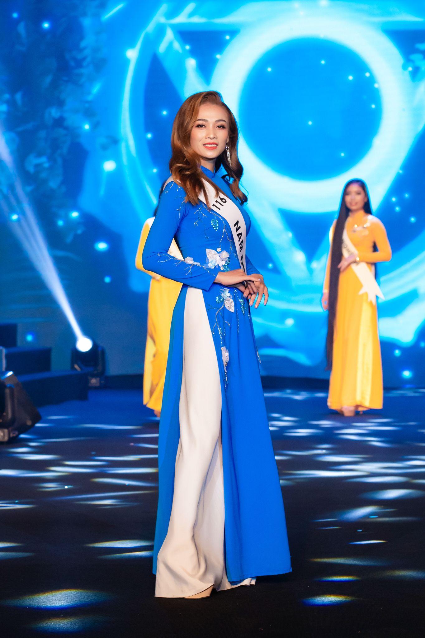 Á hậu Hà Thu khoe giọng hát ngọt lịm tim khiến nhiều người đẹp phải trầm trồ - Ảnh 3.