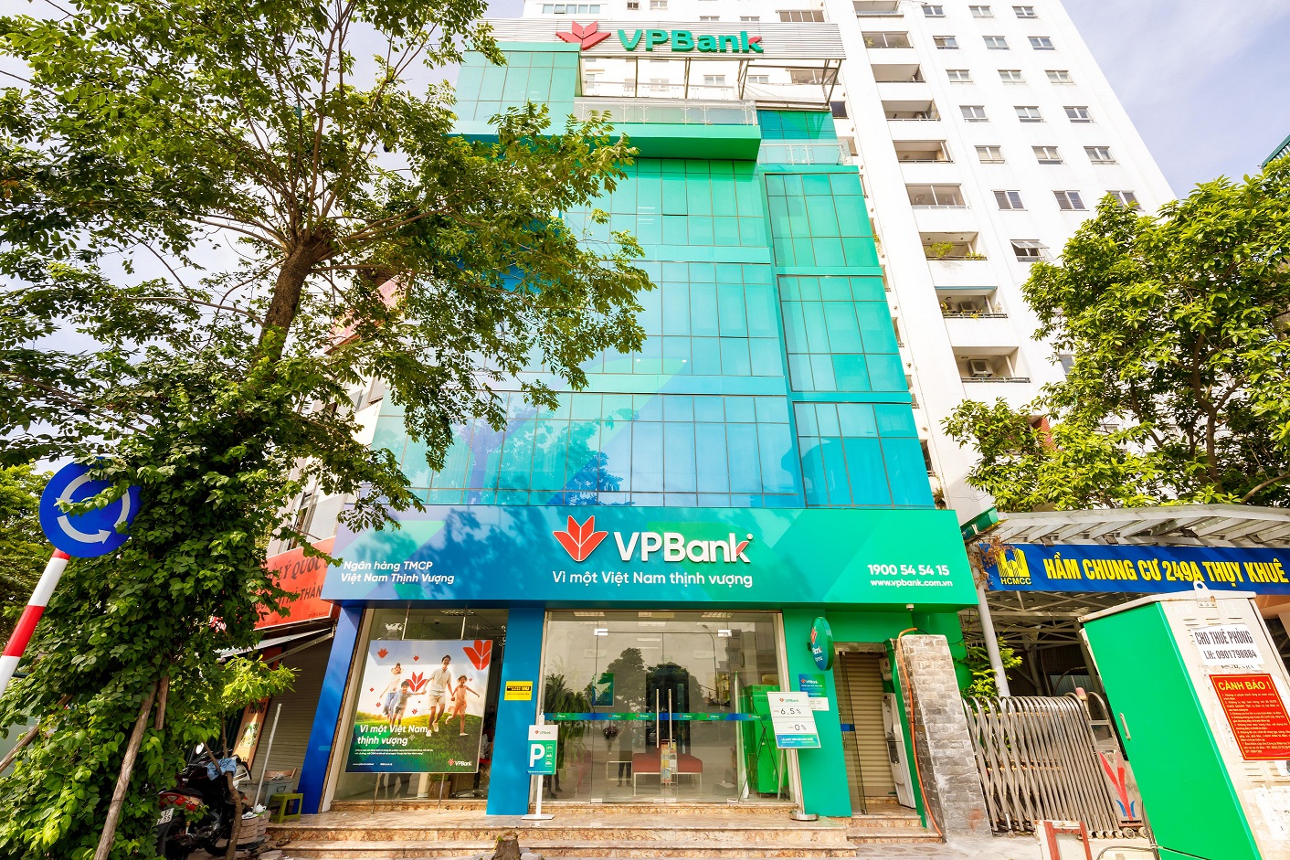 VPBank tăng kịch trần lãi suất tiền gửi không kỳ hạn, lên mức 1%/năm - Ảnh 1.