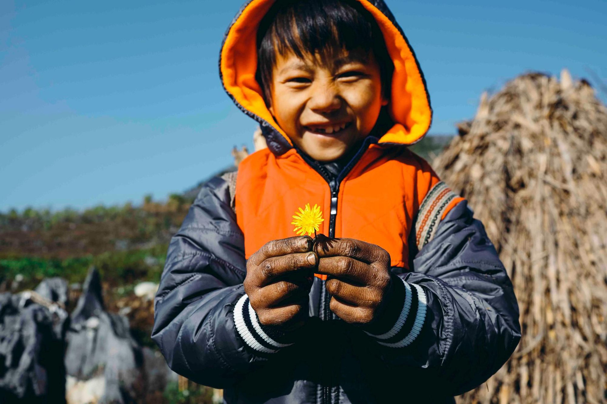 Cỏ Cây Hoa Lá chung tay “nuôi em đến trường” hành trình chắp cánh ước mơ cho trẻ em nghèo nơi địa đầu Tổ Quốc - Ảnh 10.