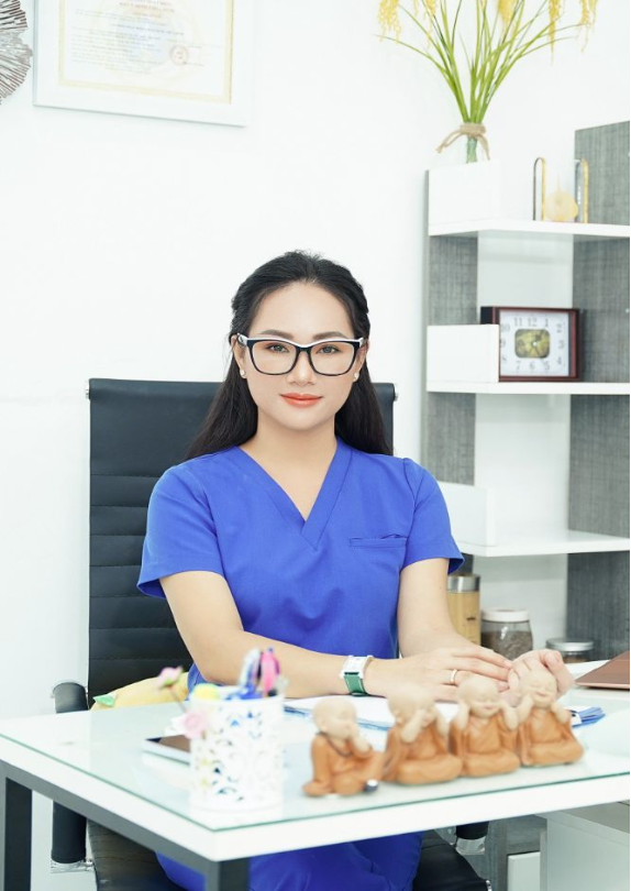 Bác sĩ Annie Nguyễn: &quot;Tôi muốn giúp phụ nữ trở nên đẹp hơn và hoàn thiện nhan sắc&quot; - Ảnh 2.