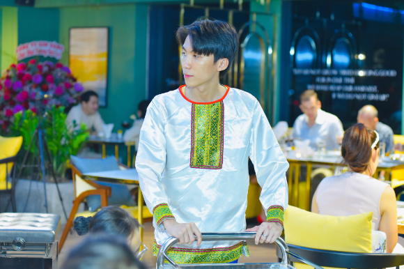 Trải nghiệm “Khoang bay Hạng nhất” trên Rooftop 15 - Ảnh 3.