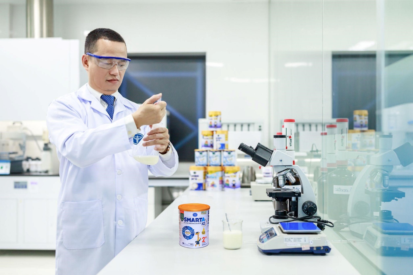 Nutricare tiếp tục được công nhận “Sản phẩm công nghiệp chủ lực Hà Nội” - Ảnh 2. Nutricare tiếp tục được công nhận “Sản phẩm công nghiệp chủ lực Hà Nội” - Ảnh 2.