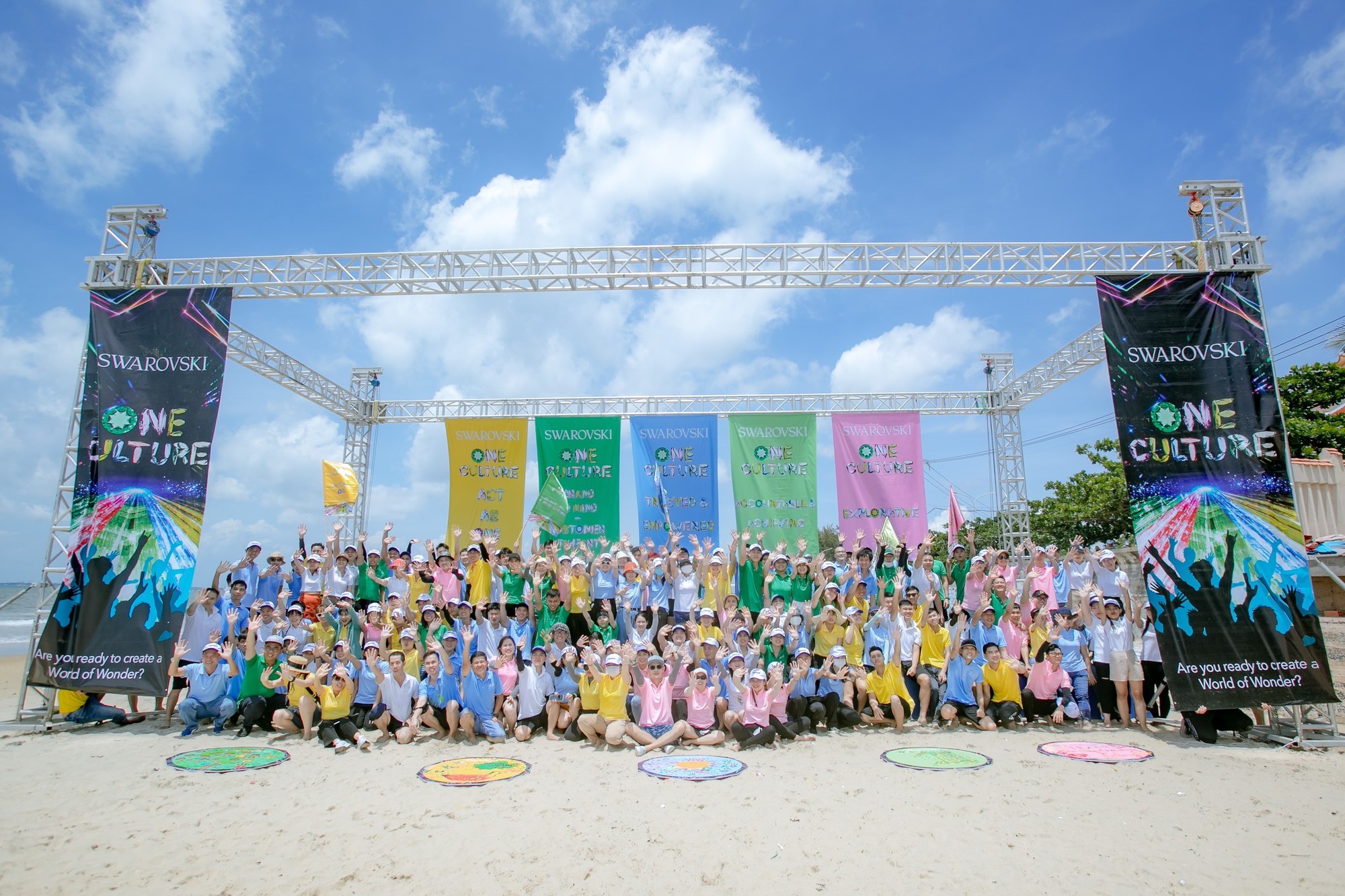 Swarovski Việt Nam được vinh danh &quot;Nơi làm việc tốt nhất châu Á 2022&quot; - Ảnh 2.