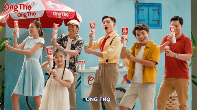 Từ món ăn, đồ chơi, đến ký ức tuổi thơ, giờ sữa Ông Thọ vào luôn cả MV âm nhạc - Ảnh 2.