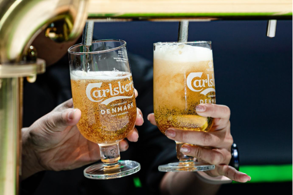 Có gì ở dòng bia hảo hạng Đan Mạch - Carlsberg Danish Pilsner? - Ảnh 1.