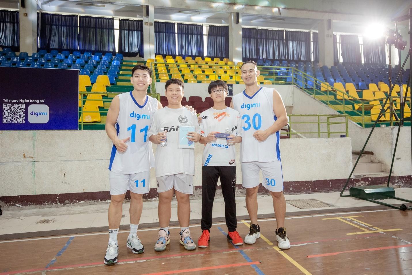 Justin Young, Kim Bản, Tim Waale cùng ngân hàng số Digimi truyền cảm hứng tới thế hệ trẻ Việt Nam - Ảnh 3.
