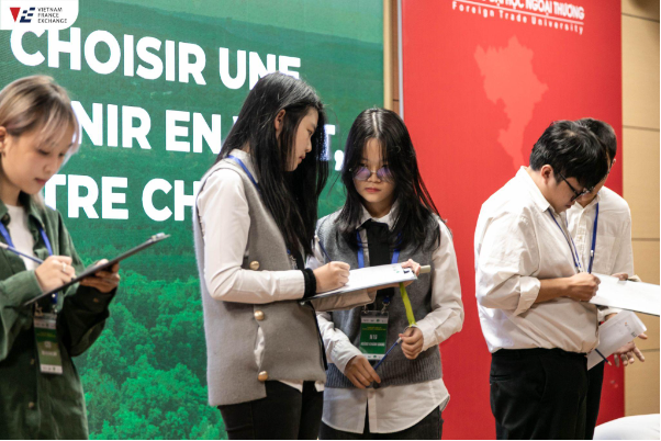 Cuộc thi về môi trường dành cho cộng đồng Pháp ngữ với tổng giải thưởng lên đến 125 triệu đồng đã tìm được chủ nhân - Ảnh 3.