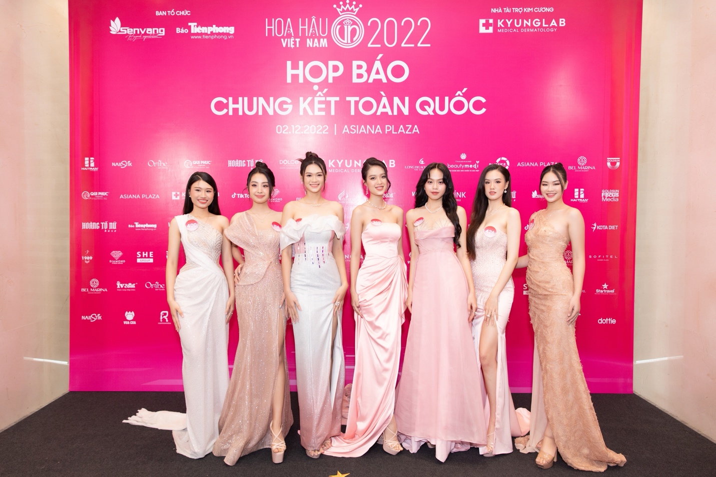 Dàn Hoa hậu, Á hậu đổ bộ tại thảm đỏ họp báo chung kết toàn quốc Hoa hậu Việt Nam 2022 - Ảnh 8.
