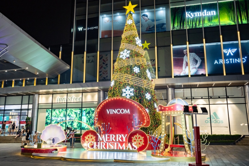 Vincom - tâm điểm mùa Giáng sinh với “Vũ hội hoà âm ánh sáng” cùng bạt ngàn quà tặng - Ảnh 5.