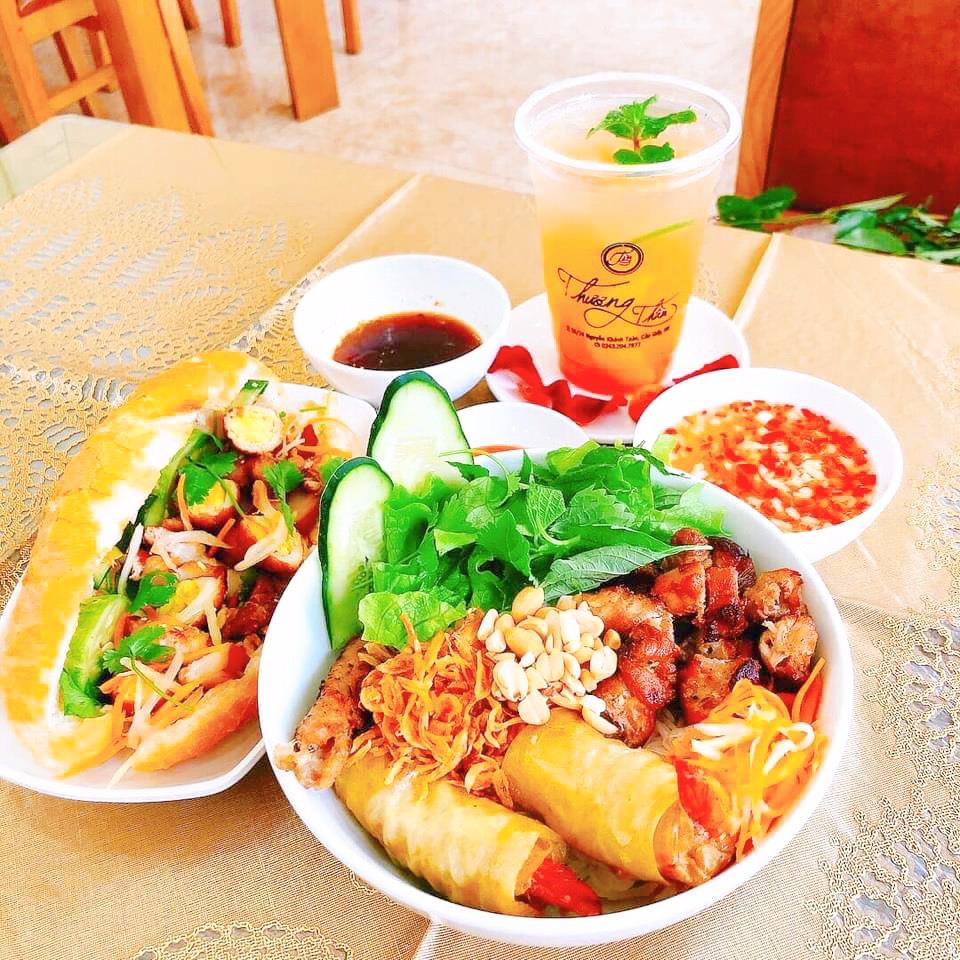 Món bún thịt nướng Thương Thầm gây sốt cư dân ẩm thực Hà Nội thời gian gần đây - Ảnh 3. Món bún thịt nướng Thương Thầm gây sốt cư dân ẩm thực Hà Nội thời gian gần đây - Ảnh 3.