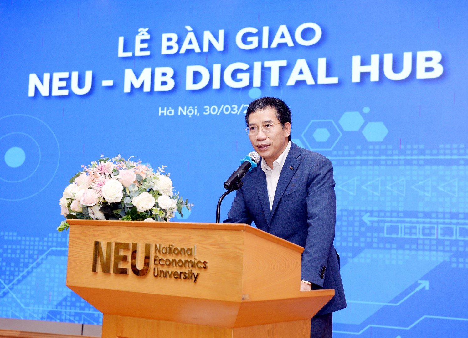 NEU - MB Digital Hub gia tăng trải nghiệm học tập cho sinh viên - Ảnh 4. NEU - MB Digital Hub gia tăng trải nghiệm học tập cho sinh viên - Ảnh 4.
