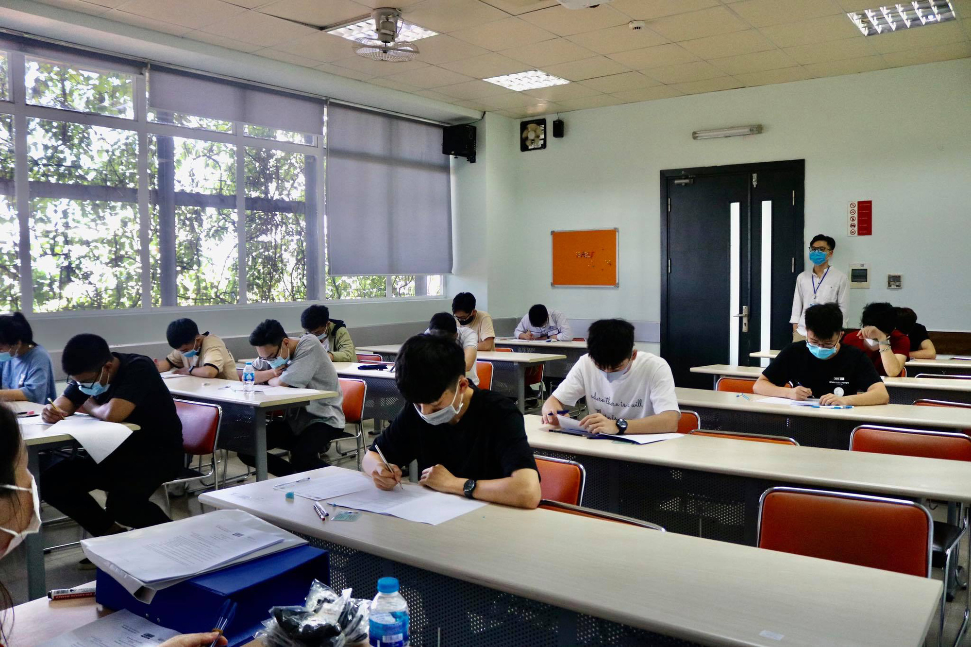 C&aacute;ch &ldquo;c&acirc;n đẹp&rdquo; những đề luận học bổng &ldquo;b&aacute; đạo&rdquo; của ĐH FPT - Ảnh 1.