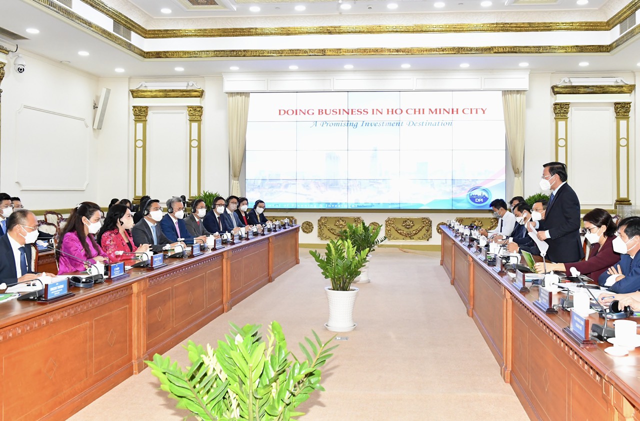 Hai tập đoàn hàng đầu châu Á muốn đầu tư vào TP.HCM - Ảnh 1. Hai tập đoàn hàng đầu châu Á muốn đầu tư vào TP.HCM - Ảnh 1.