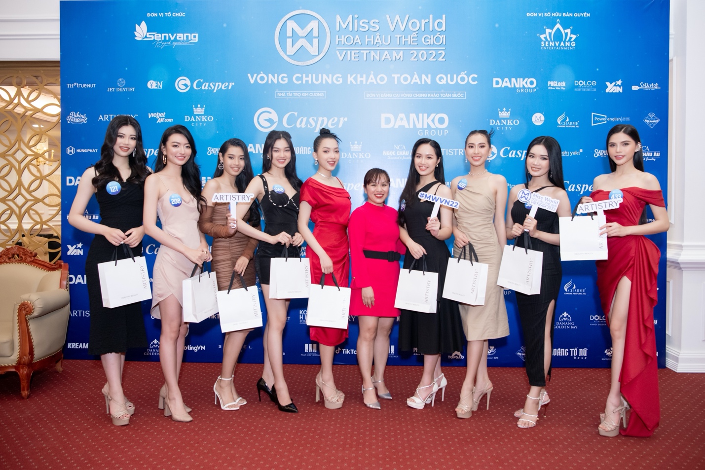 Artistry tiếp tục đồng hành cùng Miss World Vietnam 2022 nâng niu vẻ đẹp Việt - Ảnh 1.