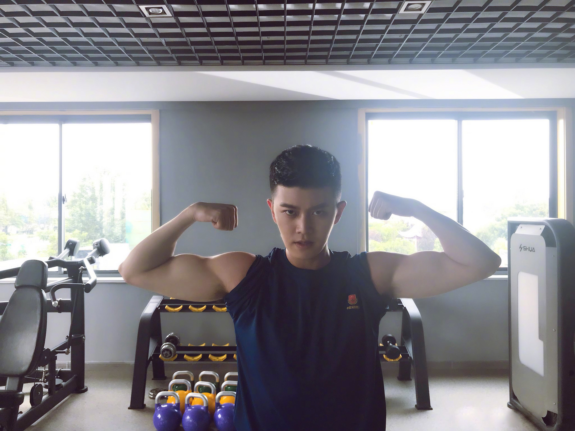 Trot criticized his muscles, anti-fan quickly turned the car around because of the excellent image of Nham Gia Luan in Lam Diem Raid - Photo 5. Trot criticized his muscles, anti-fan quickly turned the car around because of the excellent image of Nham Gia Luan in Lam Diem Raid - Photo 5.