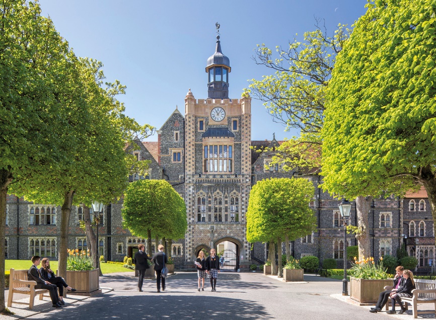 Vingroup hợp tác Brighton College mở rộng hệ thống trường quốc tế tại Việt Nam - Ảnh 4.