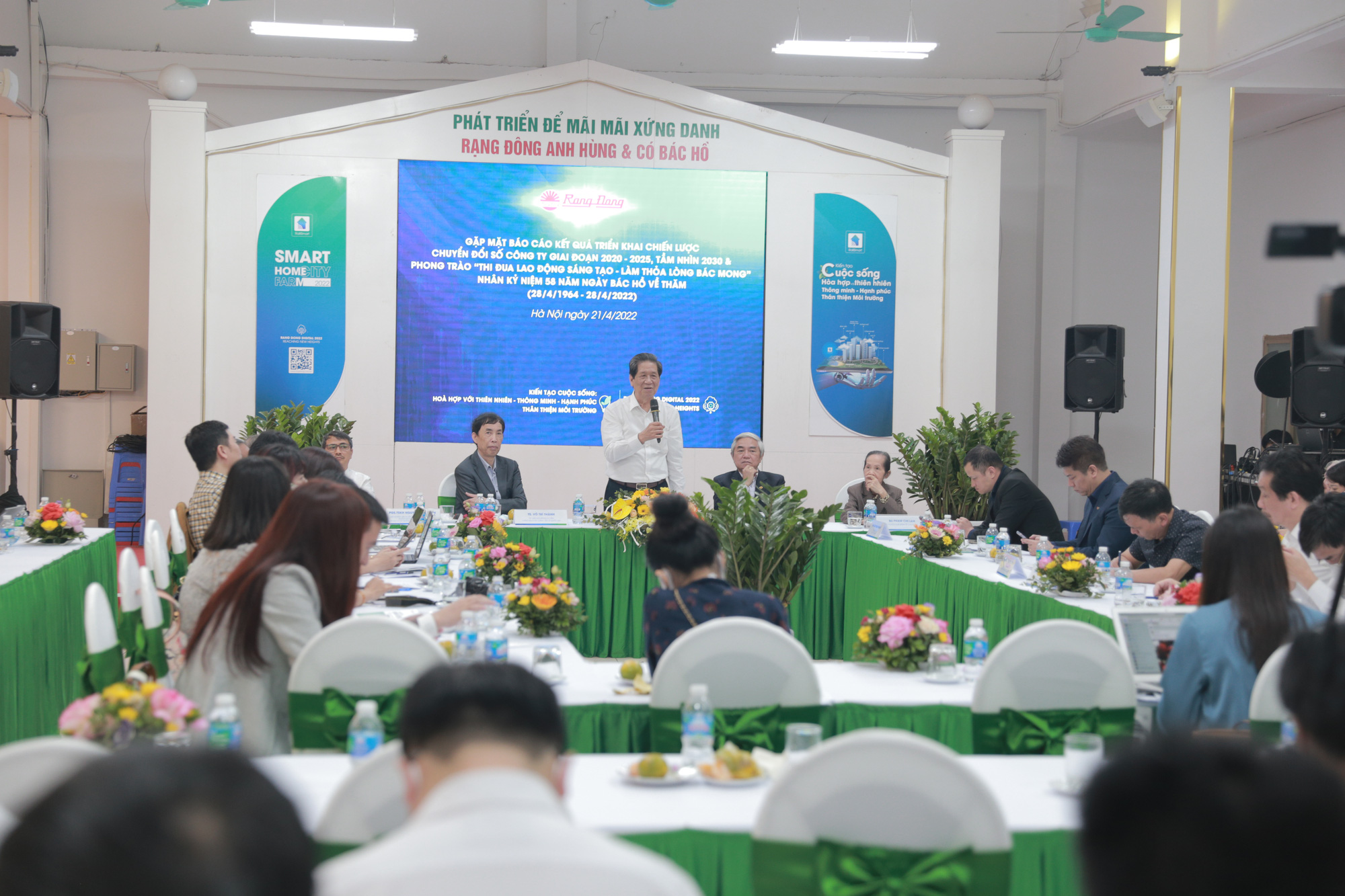 Nền tảng tăng trưởng 400% doanh thu của Rạng Đông - Ảnh 1. Nền tảng tăng trưởng 400% doanh thu của Rạng Đông - Ảnh 1.