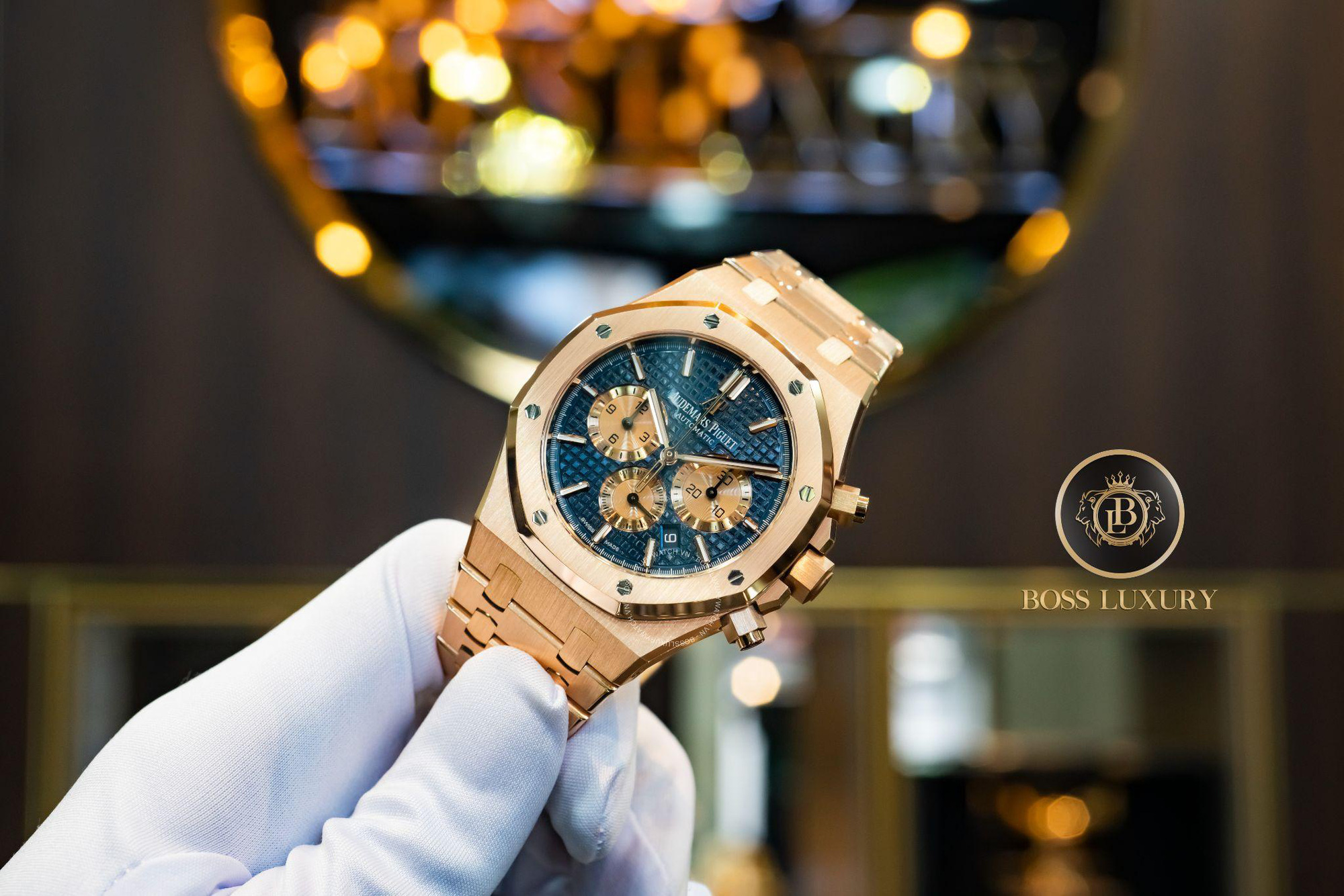 Boss Luxury tư vấn 5 mẫu đồng hồ mặt số màu xanh dành cho quý ông - Ảnh 3.