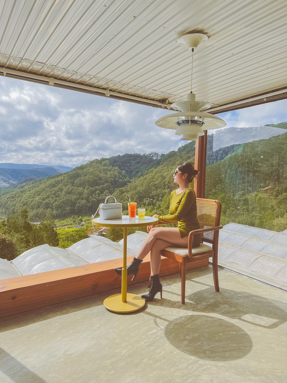 Rừng Nhiệt Đới Caf&eacute; - Qu&aacute;n c&agrave; ph&ecirc; ng&agrave;n view sống ảo ở Đ&agrave; Lạt - Ảnh 6.