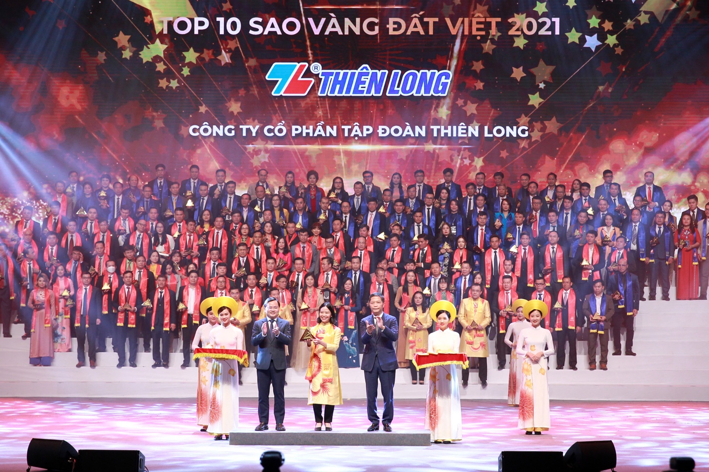 Thiên Long nhận cú đúp danh hiệu và giải thưởng lớn - Ảnh 1.
