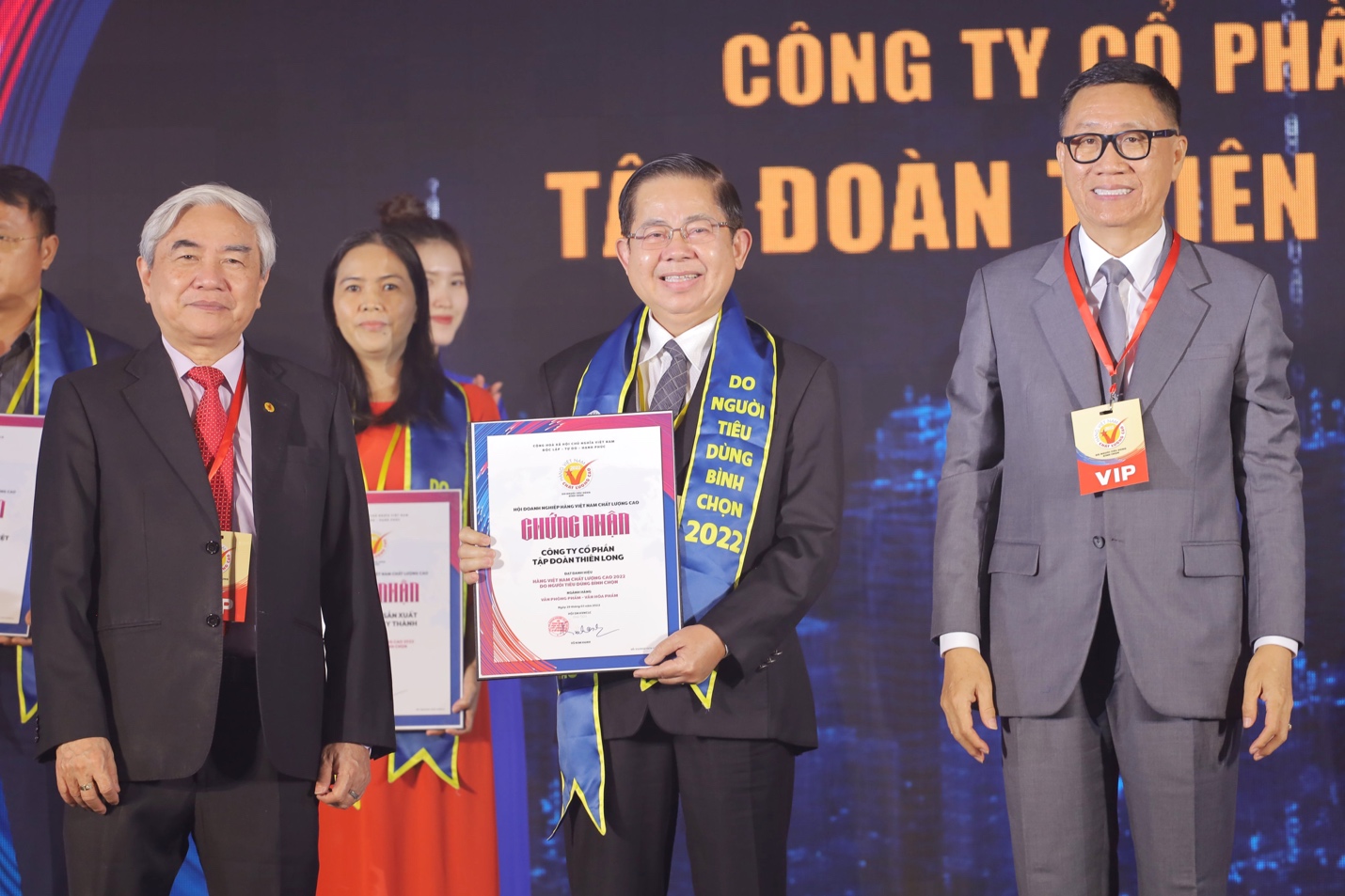 Thiên Long nhận cú đúp danh hiệu và giải thưởng lớn - Ảnh 3.