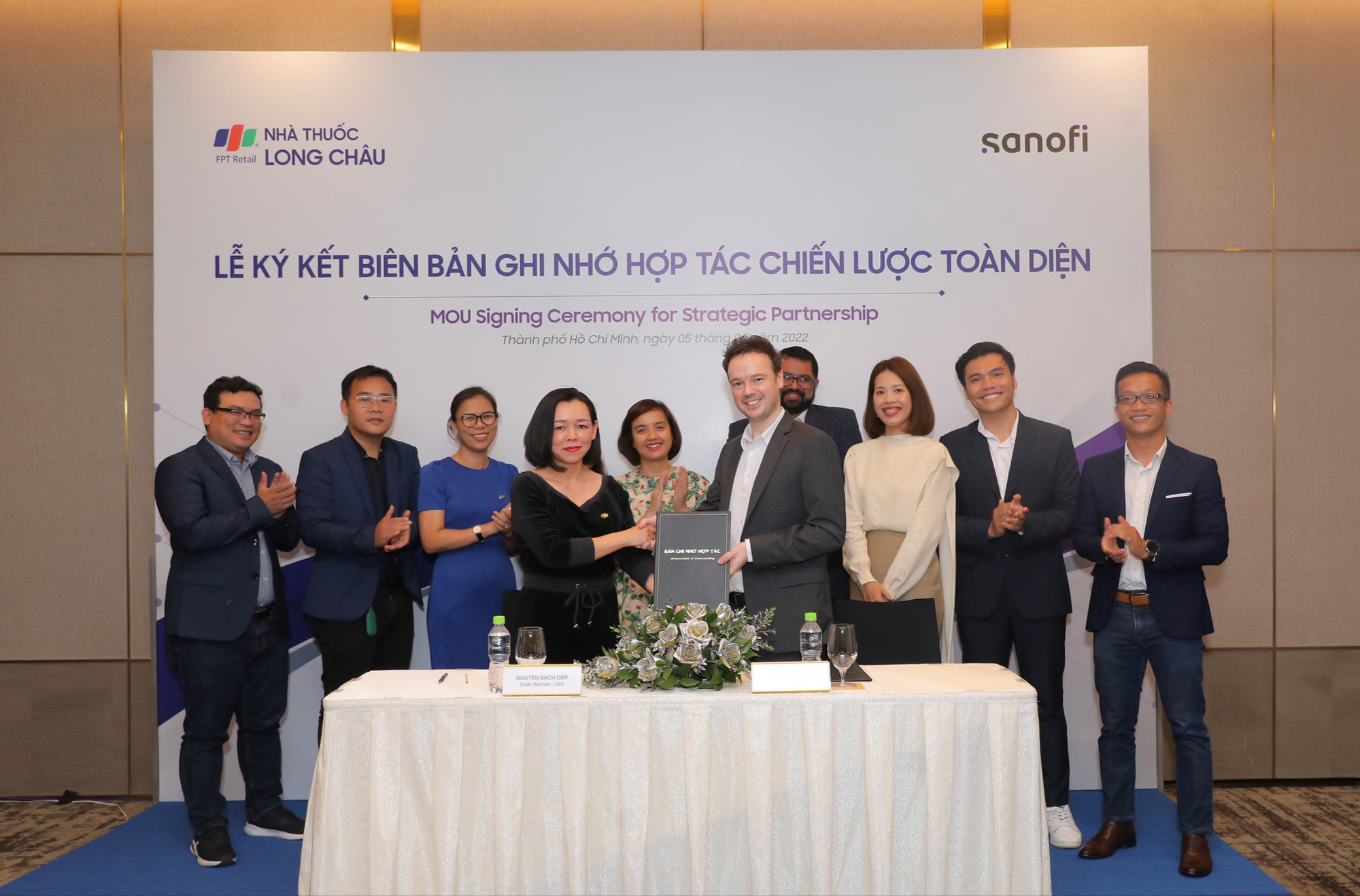 FPT Long Châu hợp tác chiến lược toàn diện với Sanofi CHC - Ảnh 1.