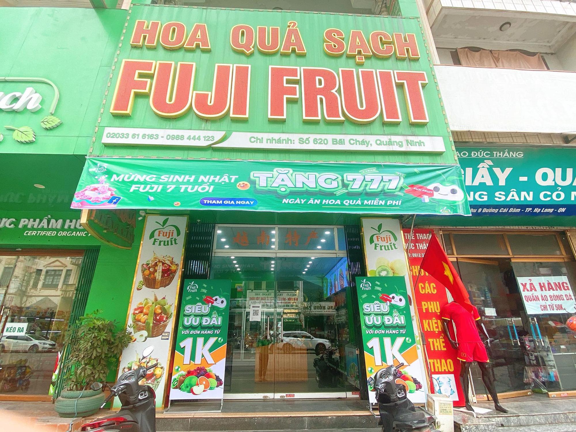 Chàng kỹ sư xây dựng đưa hoa quả “thuần sạch” phủ khắp Việt Nam - Ảnh 2. Chàng kỹ sư xây dựng đưa hoa quả “thuần sạch” phủ khắp Việt Nam - Ảnh 2.