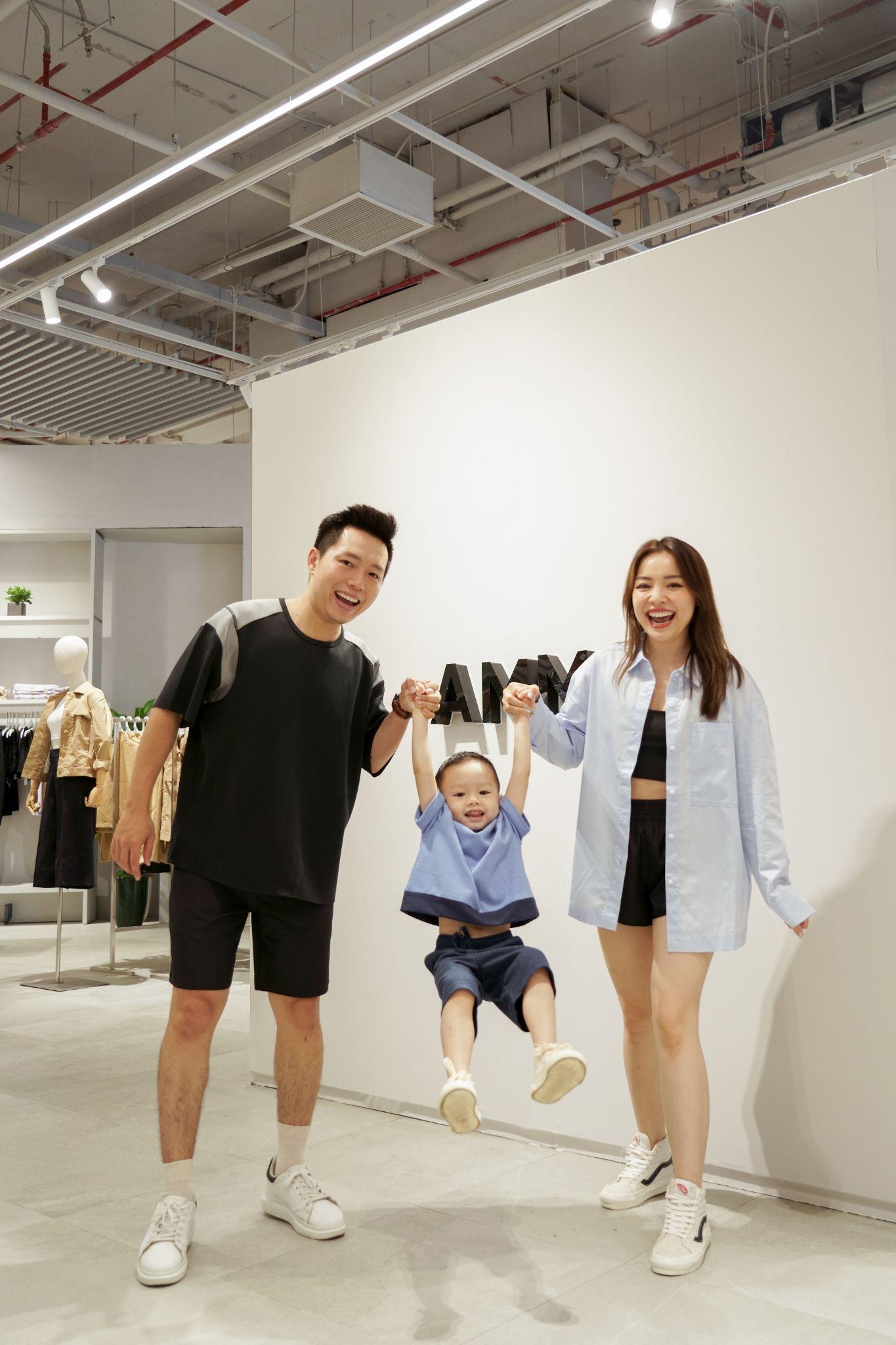 Cùng gia đình Trinh Phạm khám phá không gian mua sắm thời trang và café AMM siêu mới lạ - Ảnh 4.