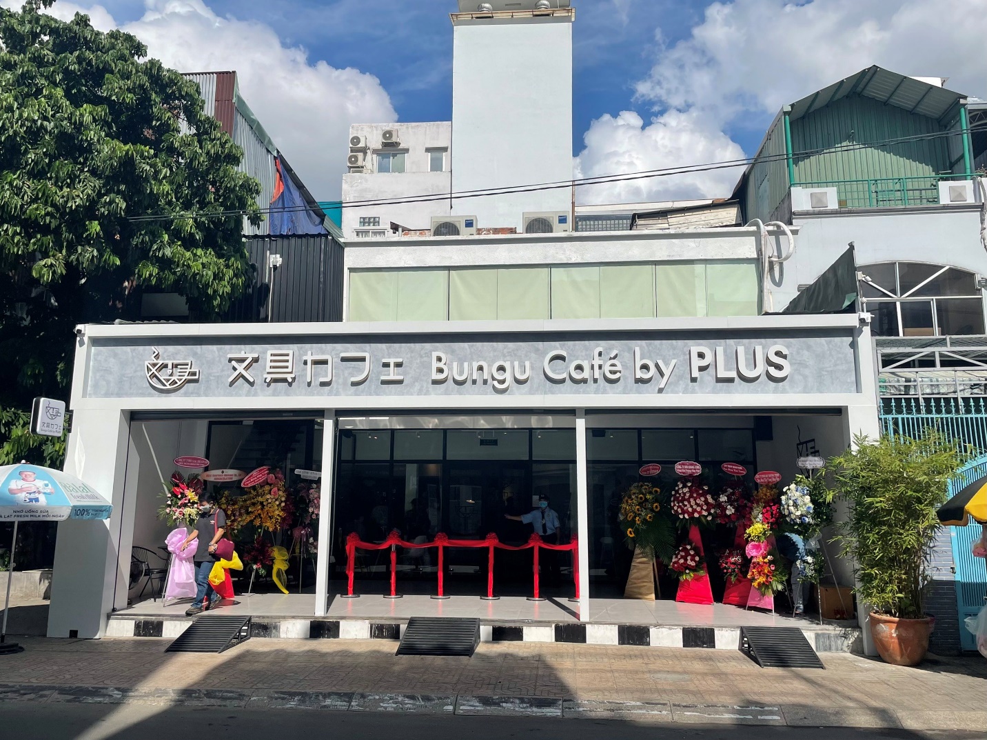 Bungu Café By Plus - không gian cà phê độc đáo cho dân văn phòng hiện đại - Ảnh 1. Bungu Café By Plus - không gian cà phê độc đáo cho dân văn phòng hiện đại - Ảnh 1.