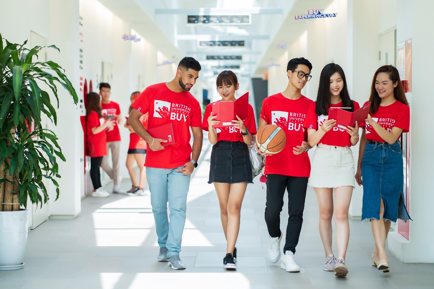 Tuần cuối cùng để ứng tuyển học bổng Trái tim Sư tử trị giá 1 tỷ đồng - Ảnh 2.