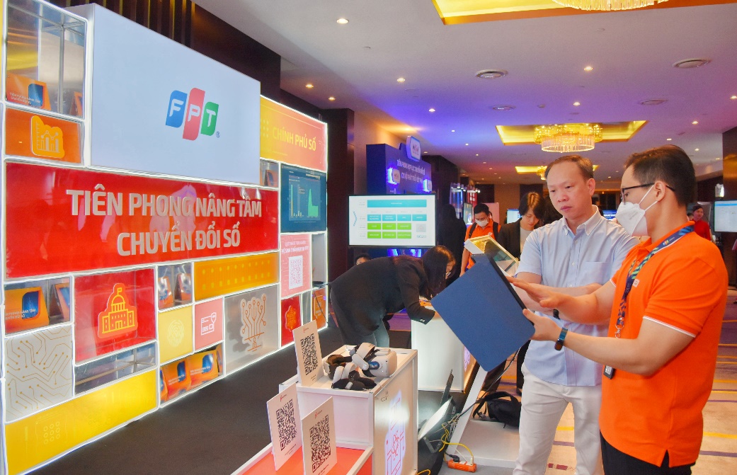 Hệ sinh thái Made-by-FPT gây ấn tượng tại Diễn đàn DX Summit 2022 - Ảnh 2.