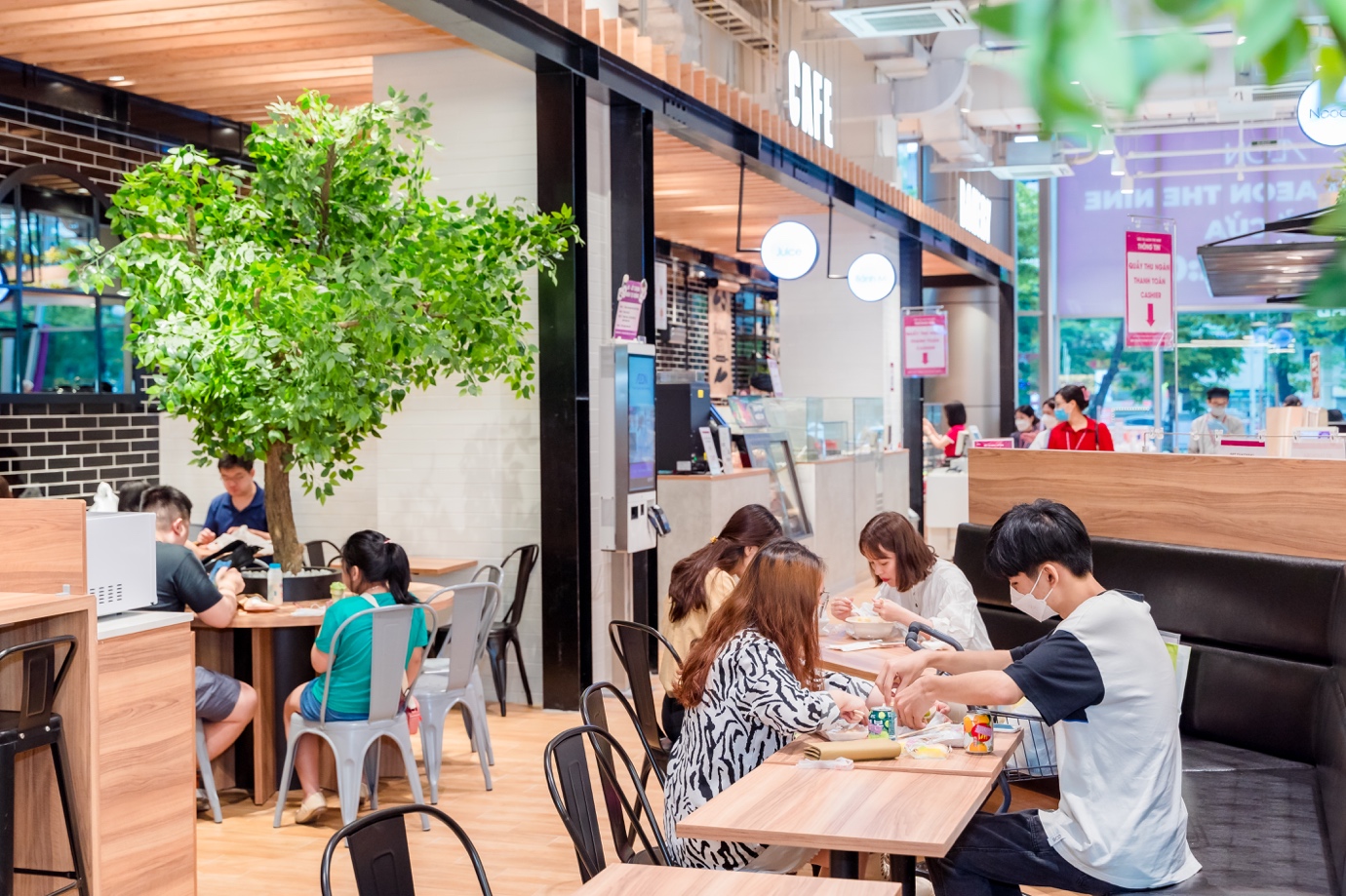AEON Việt Nam đang mở rộng mô hình kinh doanh ra sao? - Ảnh 3. AEON Việt Nam đang mở rộng mô hình kinh doanh ra sao? - Ảnh 3.