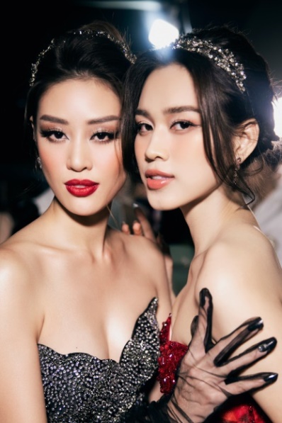 Hoa hậu Nguyễn Trần Khánh Vân với vẻ đẹp hiện đại trong các thiết kế của Tracy Studio - Ảnh 8.