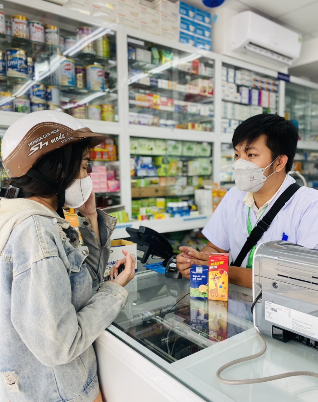 Chuỗi nhà thuốc FPT Long Châu ưu đãi 20% cho loạt  sản phẩm xuất xứ Úc & châu Âu - Ảnh 2.