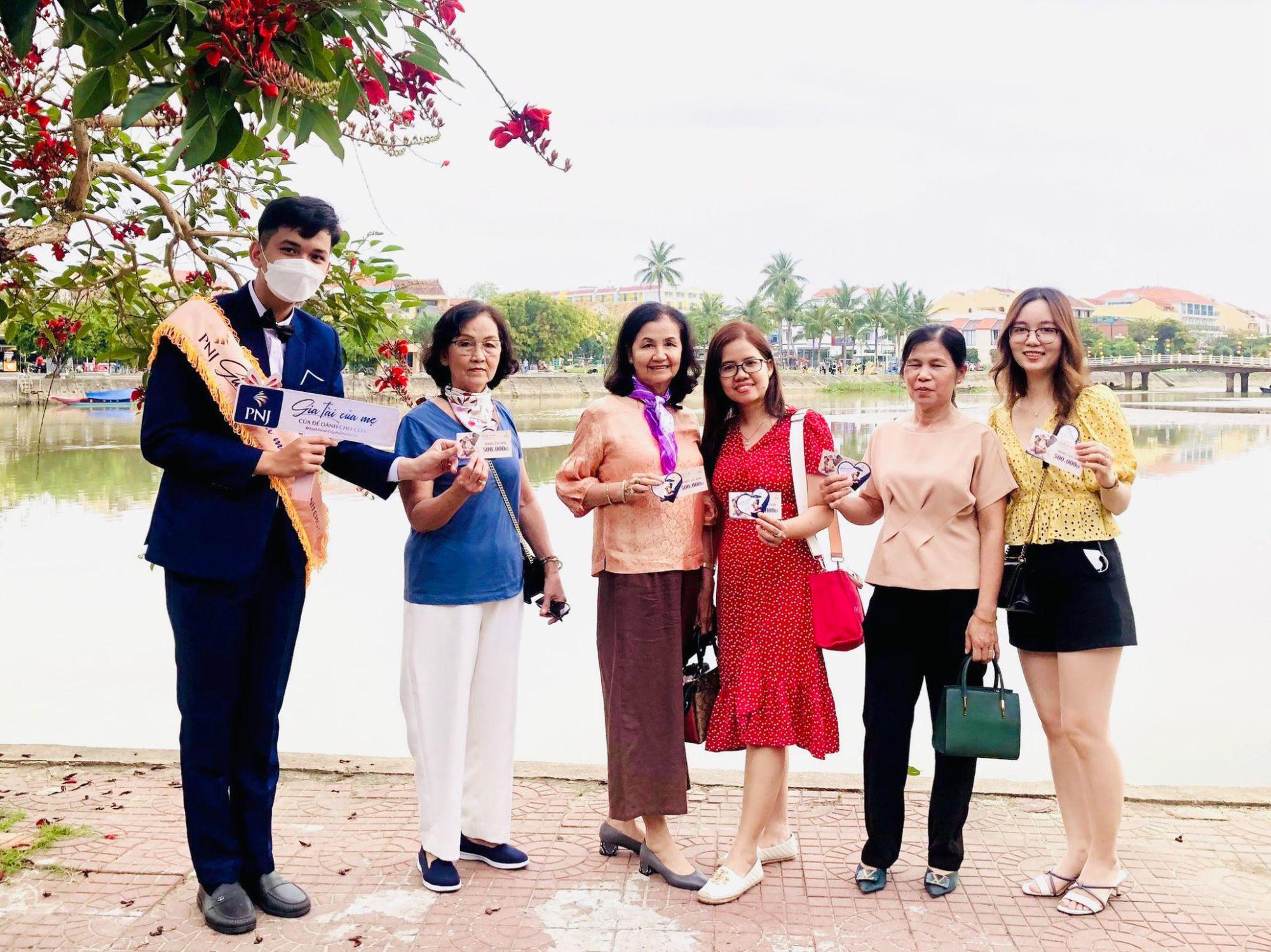 M&oacute;n qu&agrave; qu&yacute; gi&aacute; nhất m&agrave; mẹ d&agrave;nh cho con - Ảnh 3.