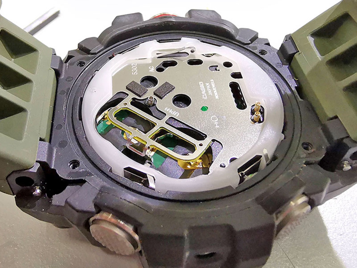 Thay pin đồng hồ G Shock giá bao nhiêu và 5 lưu ý khi thay - Ảnh 1.