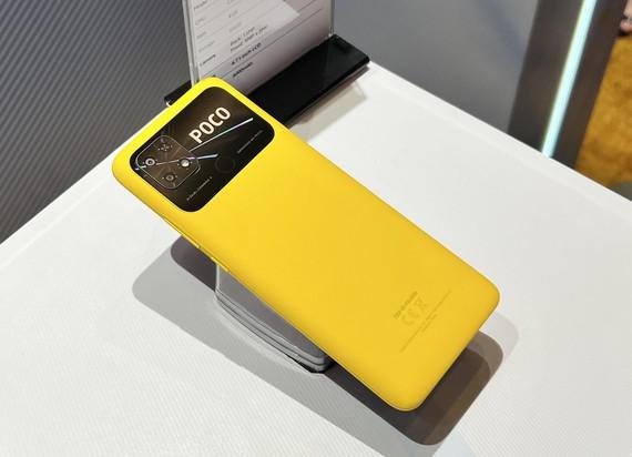 Lộ diện smartphone “rẻ - bền - đẹp”, Gen Z rỗng túi cũng dễ dàng sở hữu - Ảnh 2.