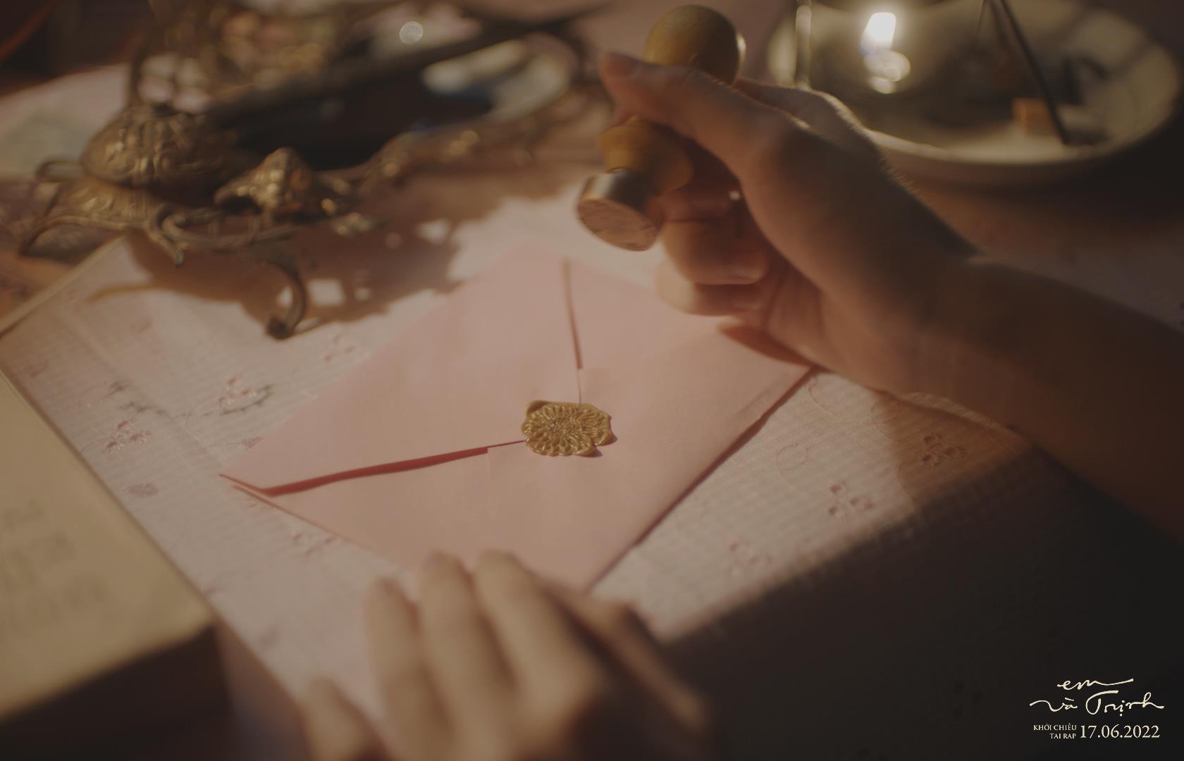 Đâu là “em” quan trọng nhất trong cuộc đời Trịnh Công Sơn trong “Em và Trịnh”? - Ảnh 5. Đâu là “em” quan trọng nhất trong cuộc đời Trịnh Công Sơn trong “Em và Trịnh”? - Ảnh 5.