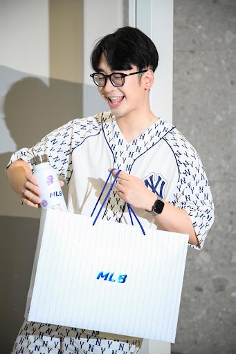 Bạn biết g&igrave; về MLB - thương hiệu được cả idol H&agrave;n lẫn sao Việt y&ecirc;u th&iacute;ch? - Ảnh 8.