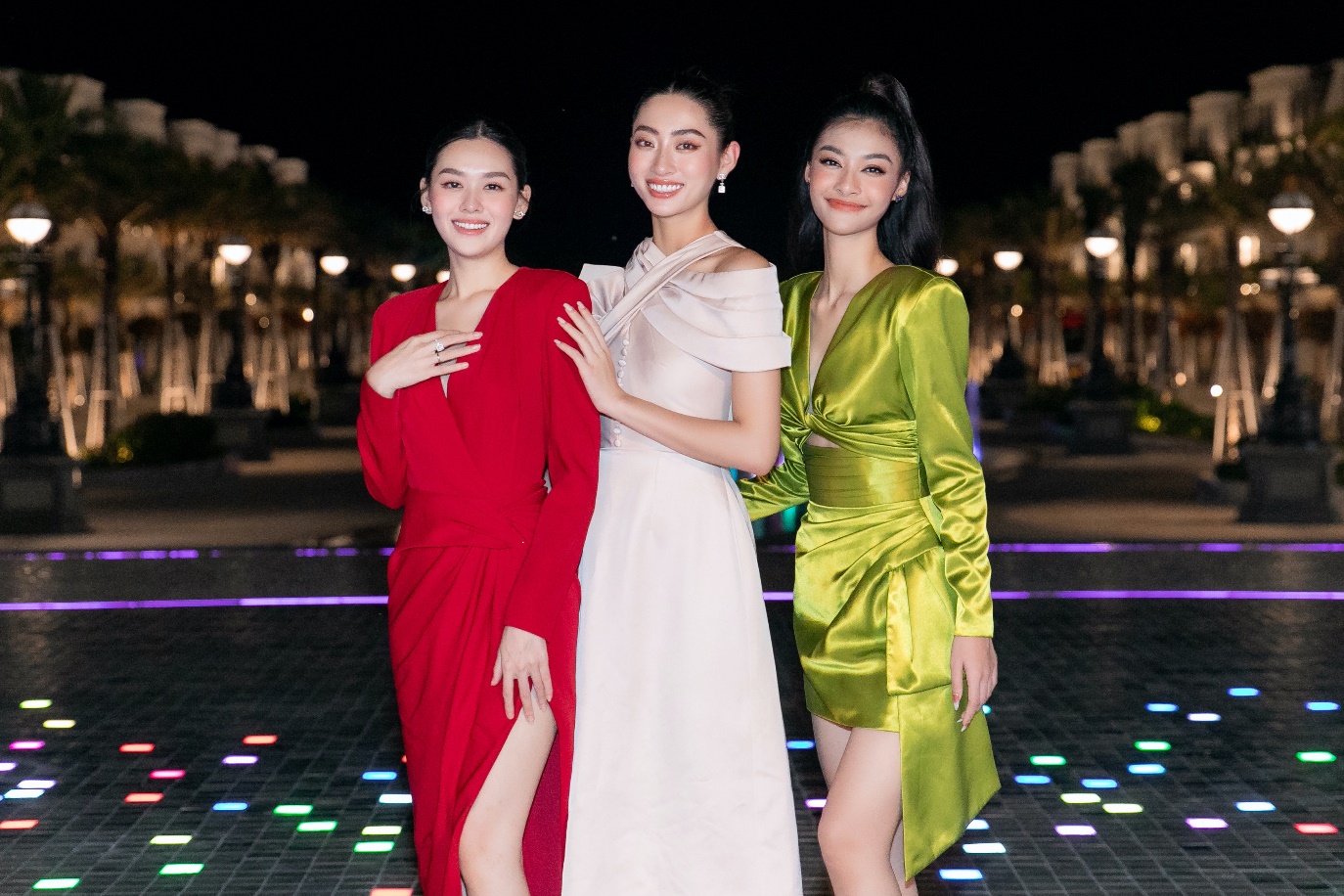 Top 3 Miss World Vietnam 2019 trải nghiệm MerryLand Quy Nhơn - Ảnh 10.